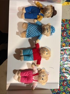 Bernstain Bears Family plush set - 2022- 8”